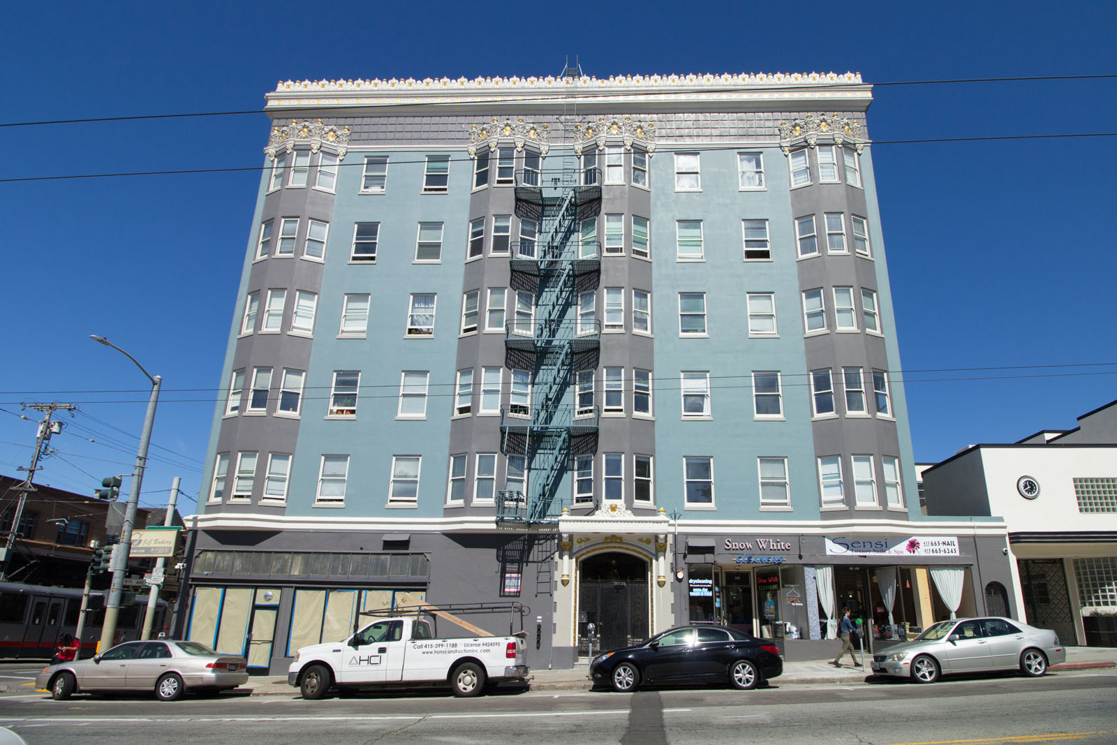 350 Judah Building Photo 1