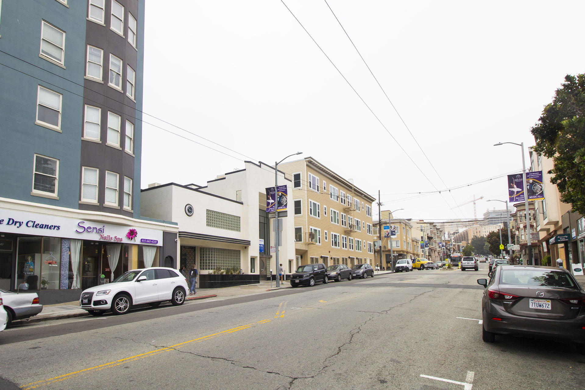 350 Judah Building Photo 6