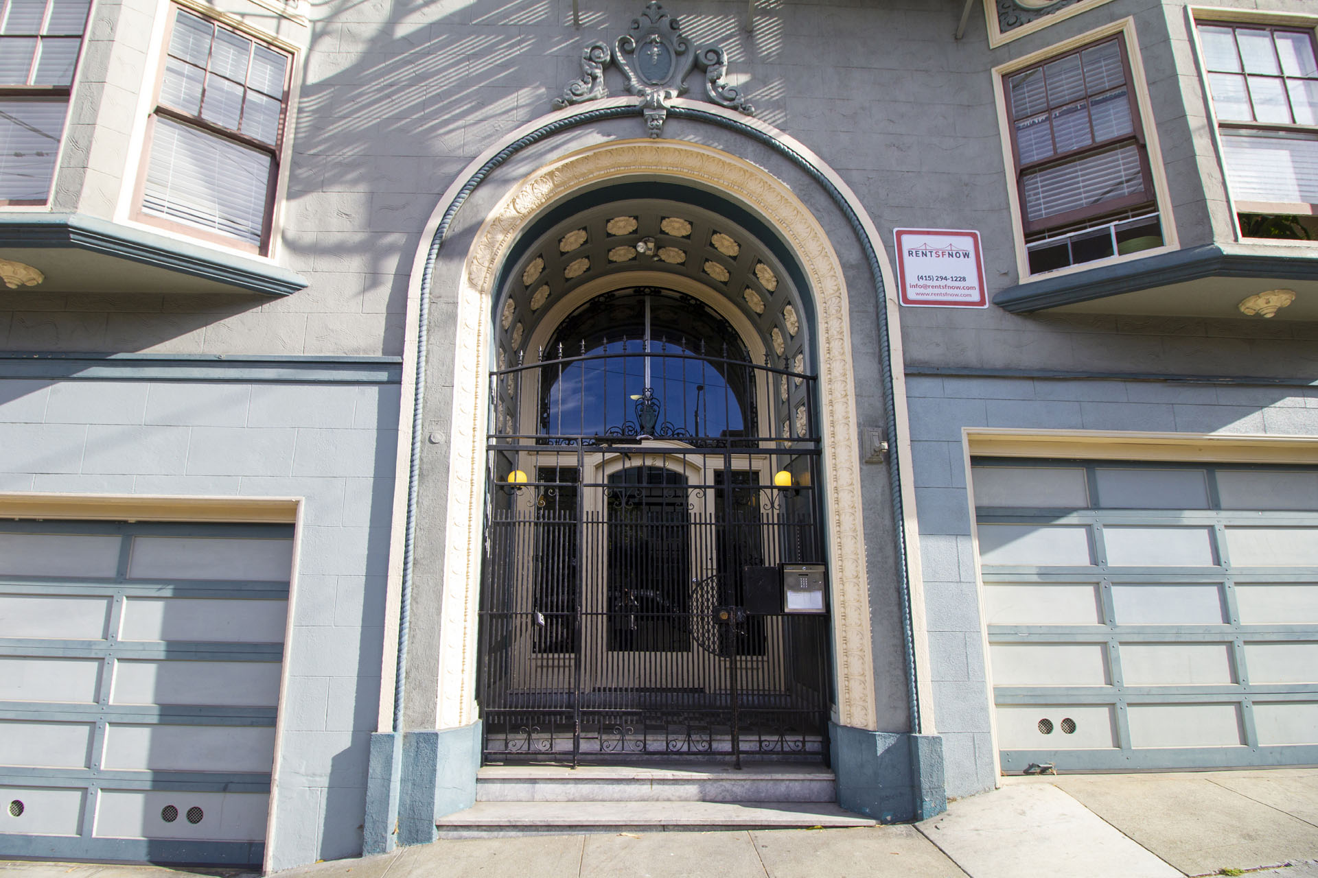 1725 Turk Building Photo 4