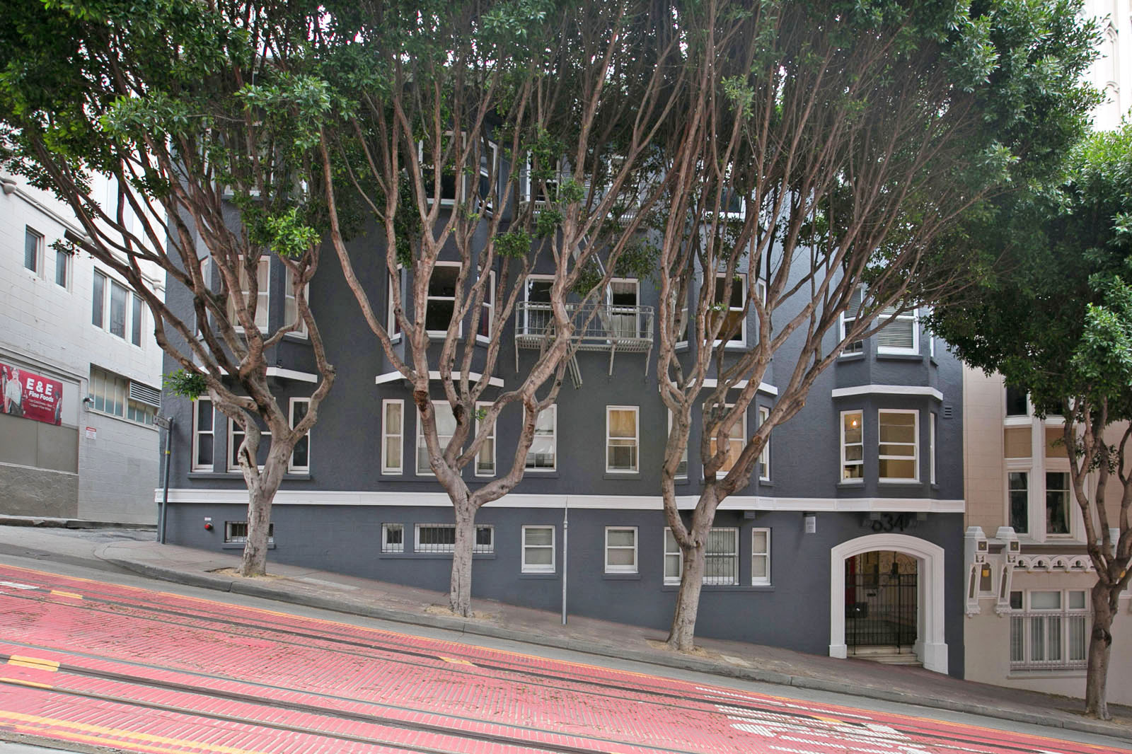 634 Powell Building Photo 1