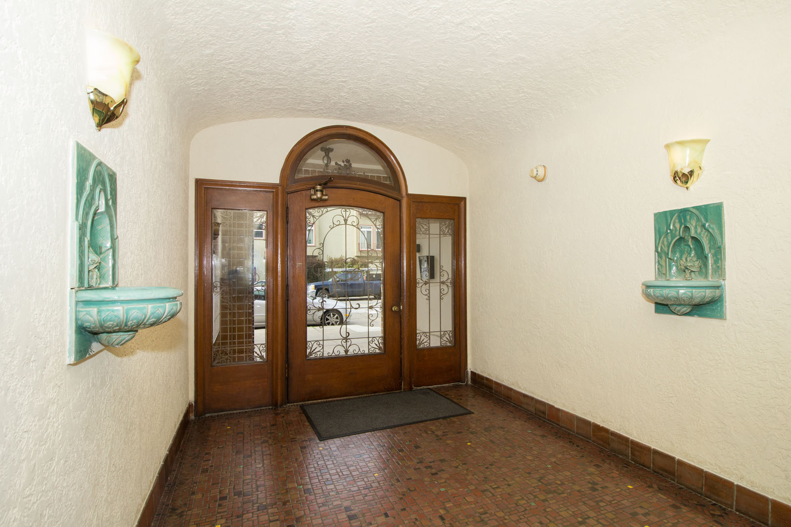 3560 Divisadero Building Photo 4