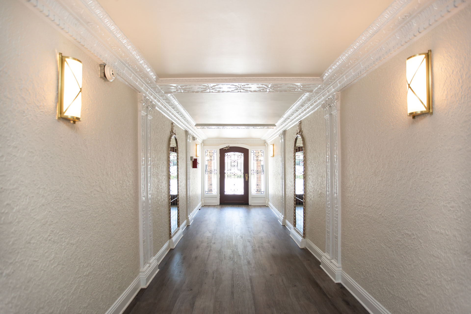 1610 Lombard Building Photo 4