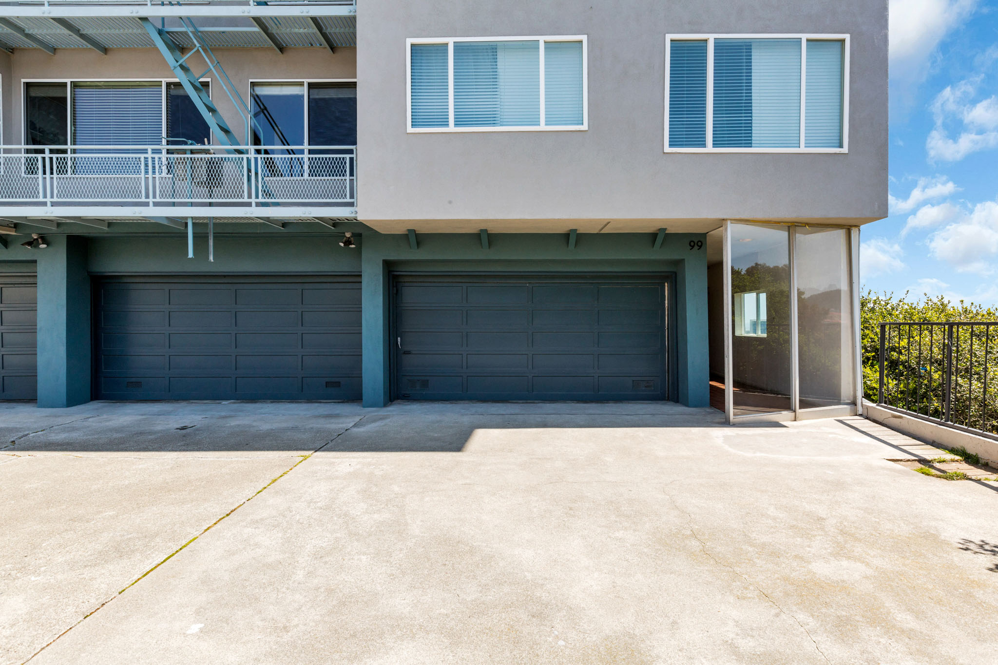 99 Lupine Building Photo 2