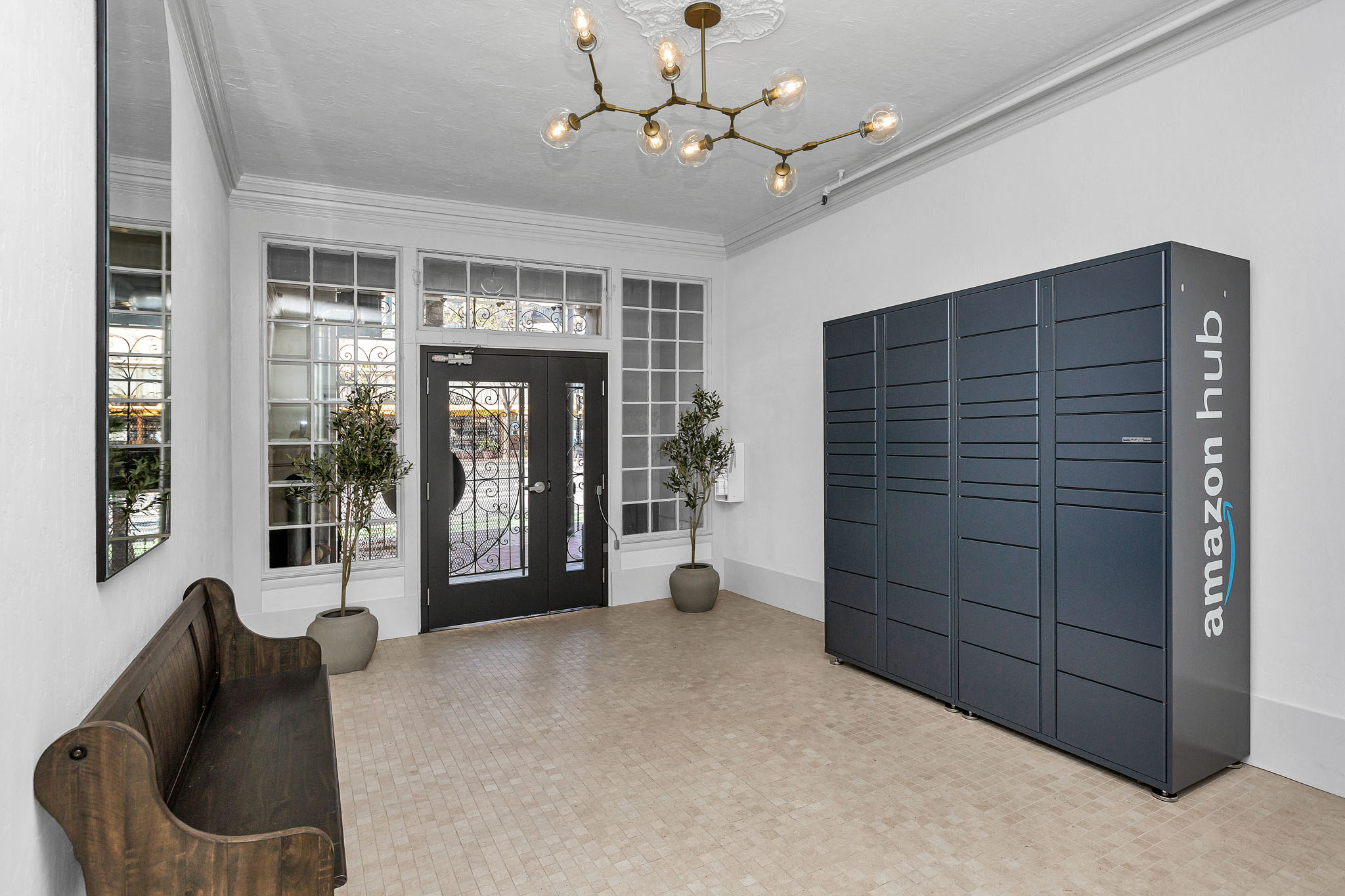 1651 Market Building Photo 3