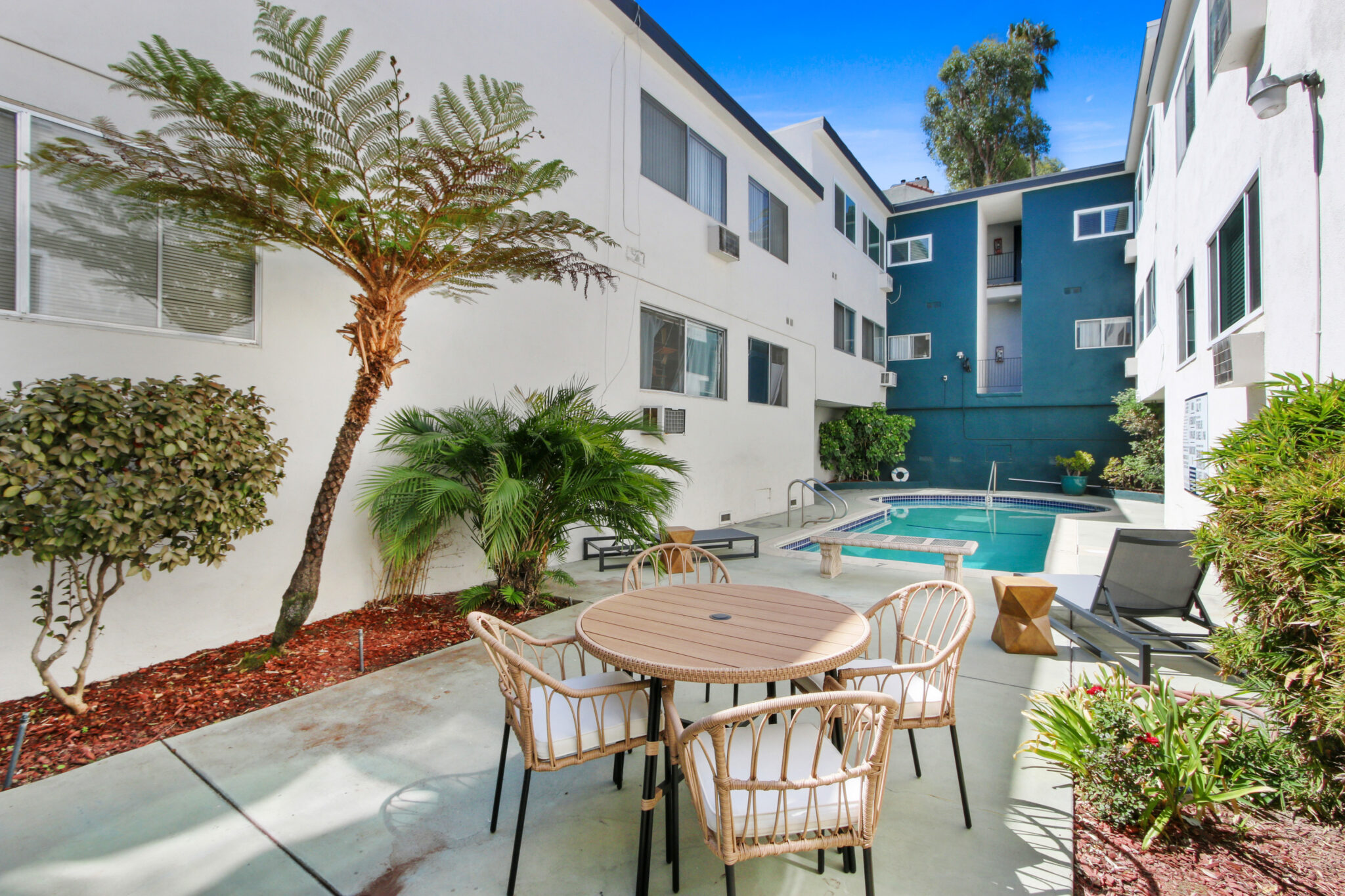 1937-1939 Argyle Building Photo 4